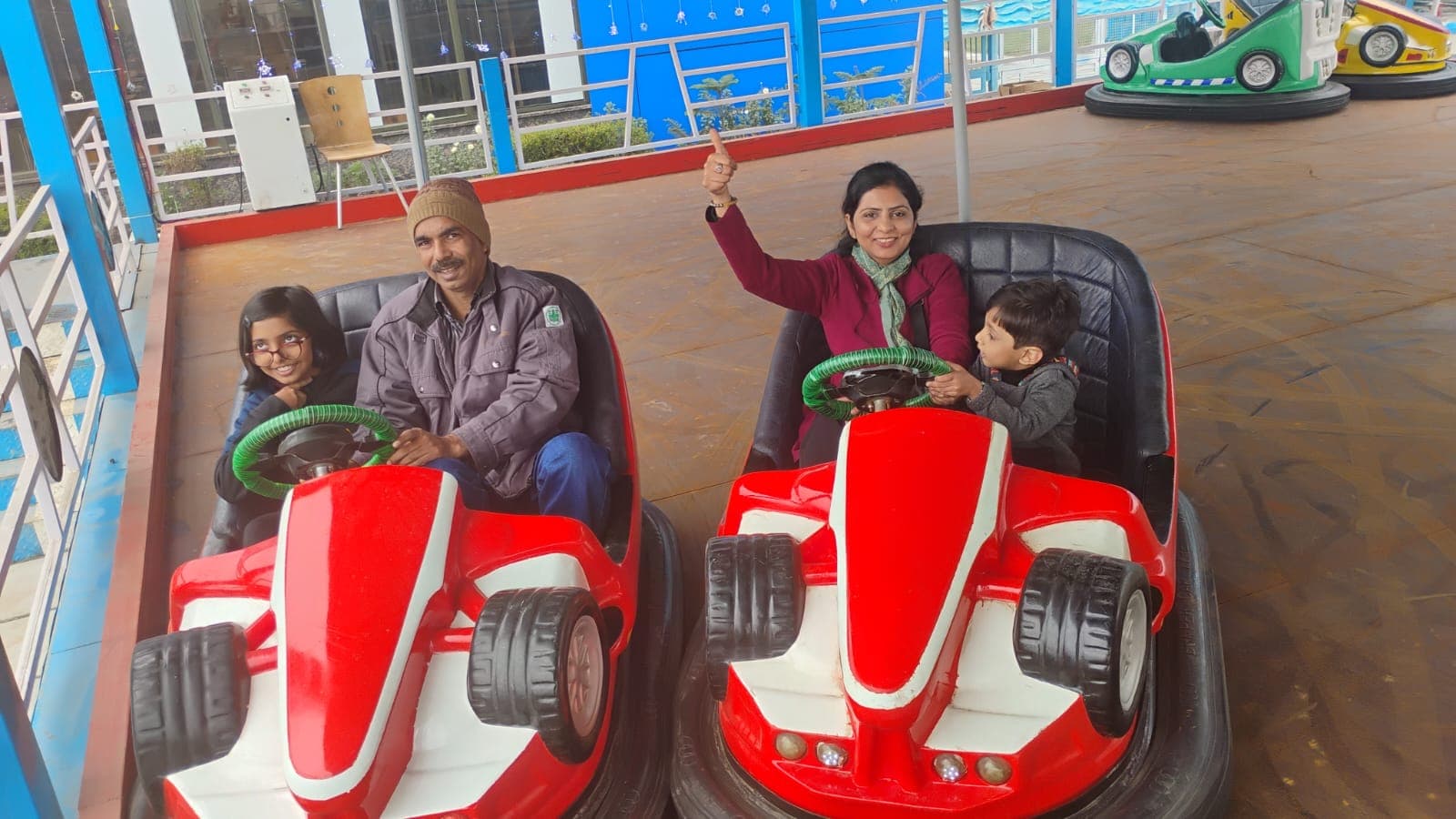 Dolphin Fun & Food interior pic-03.jpg